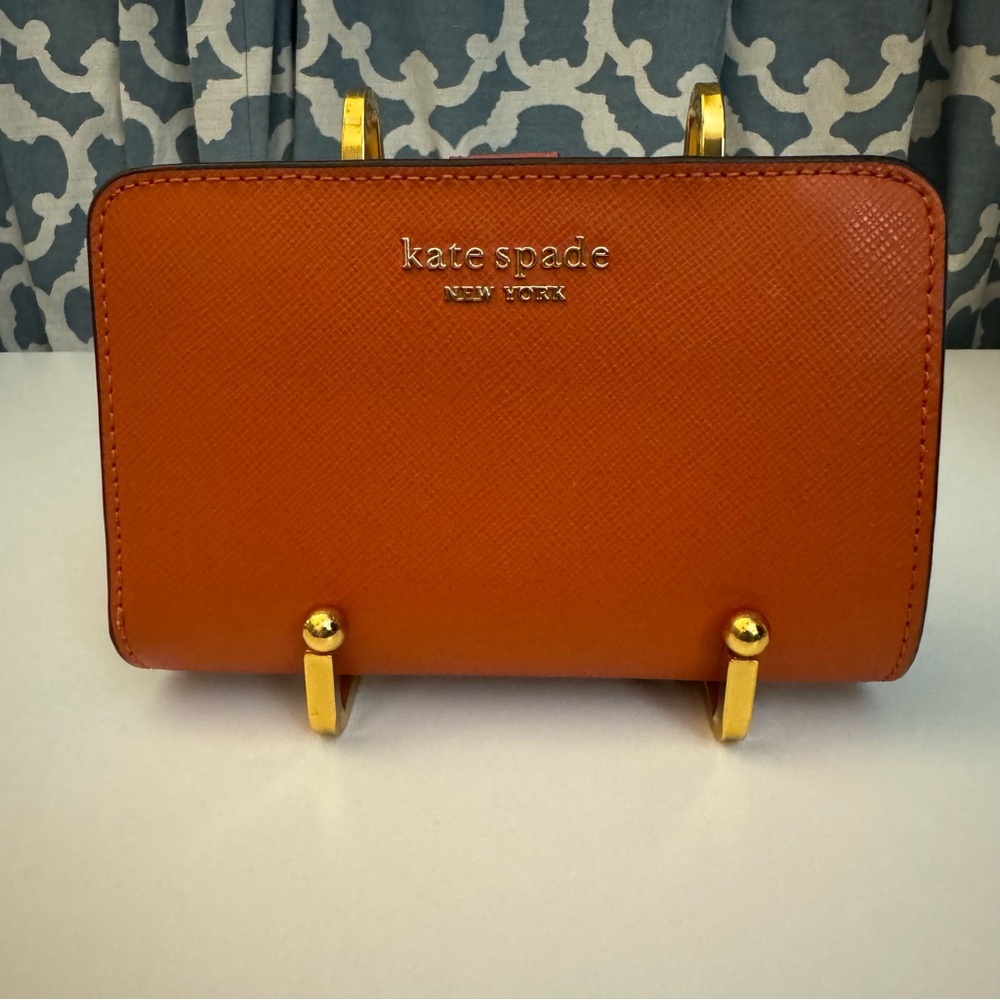 EUC Kate Spade Spencer Compact Bifold Warm Dried Apricot Orange Leather Wallet
